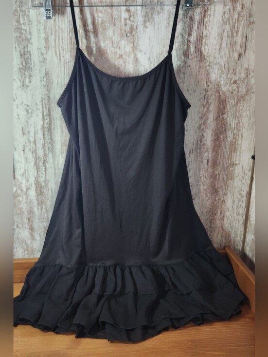 Source Unknown Dresses & Skirts - Solis Black Slip Dress Ruffled Hem Adjustable Straps Size M/L